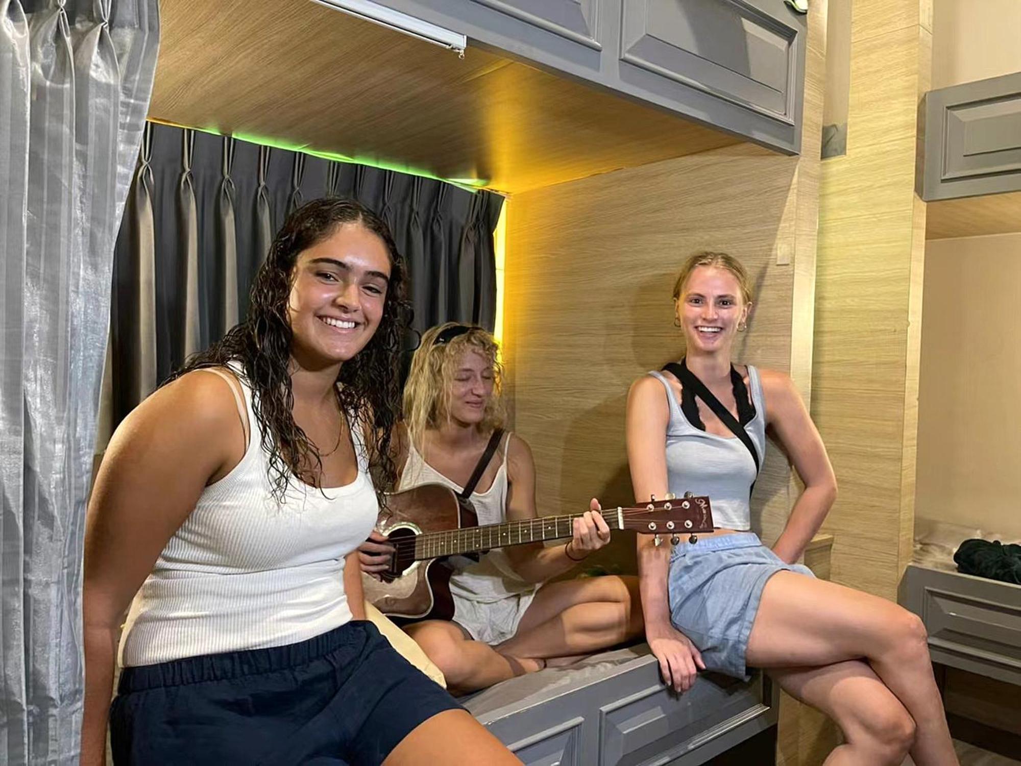 Susu Khaosan Hostel Bangkok Eksteriør billede